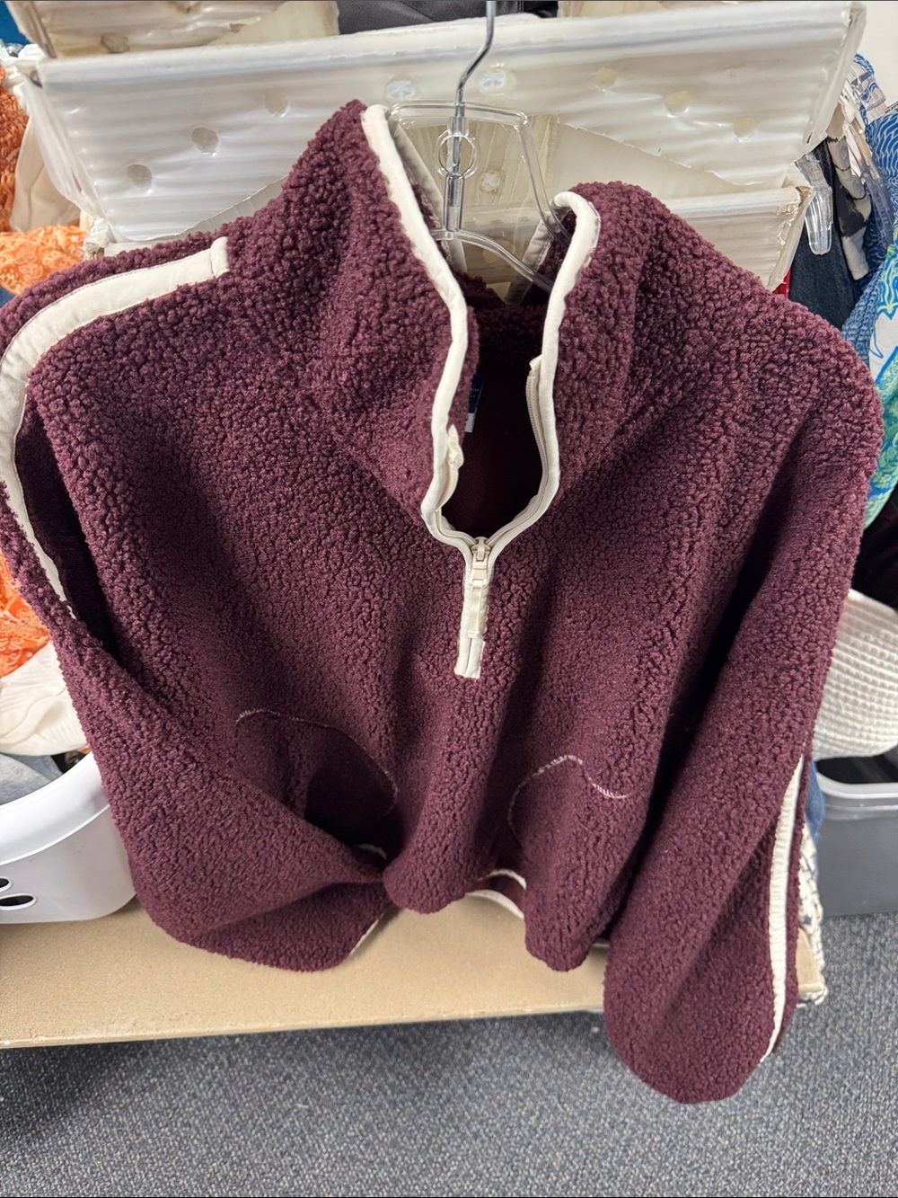 Old navy active Sherpa sweatshirt L // 052417